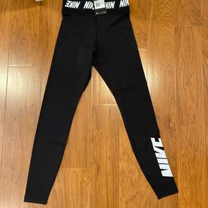 Nike pro leggings never worn